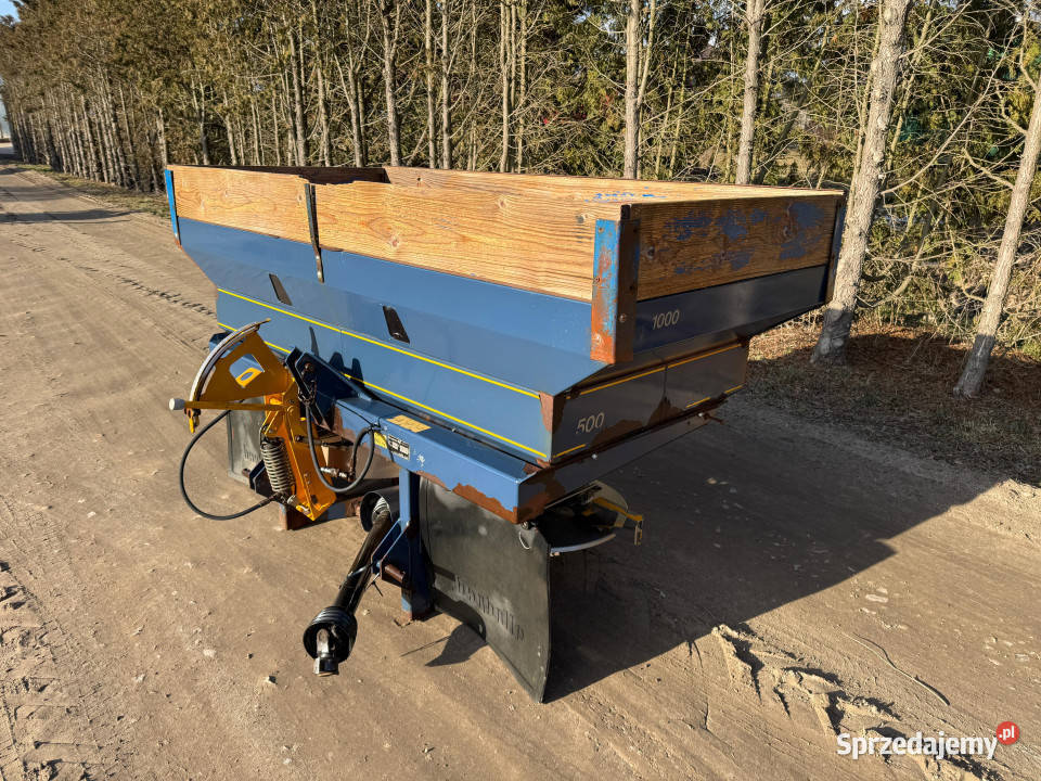 Rozsiewacz BOGBALLE DZ Trend 1500 L 2000 L 1624 Rozsiewacze nawozów Kozula