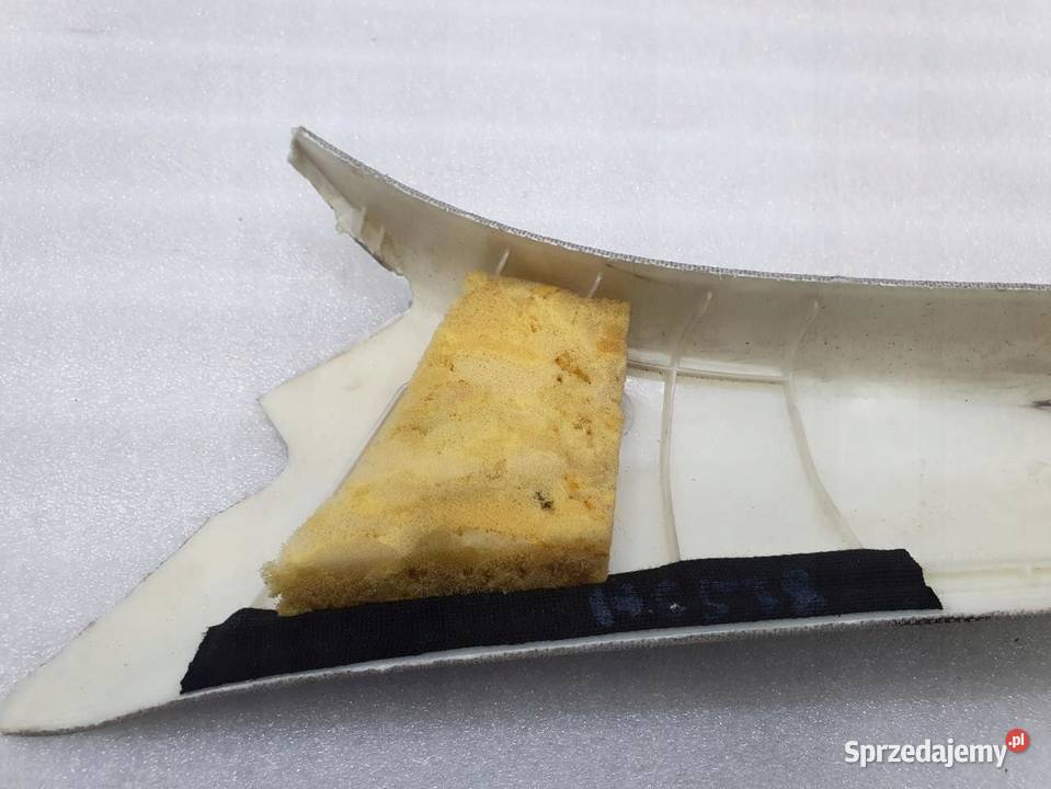 OSŁONA SŁUPKA A PRAWA MERCEDES W204 2046902226 sprzedam