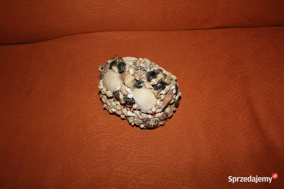 Pudełko szkatułka z muszelek Chorzów
