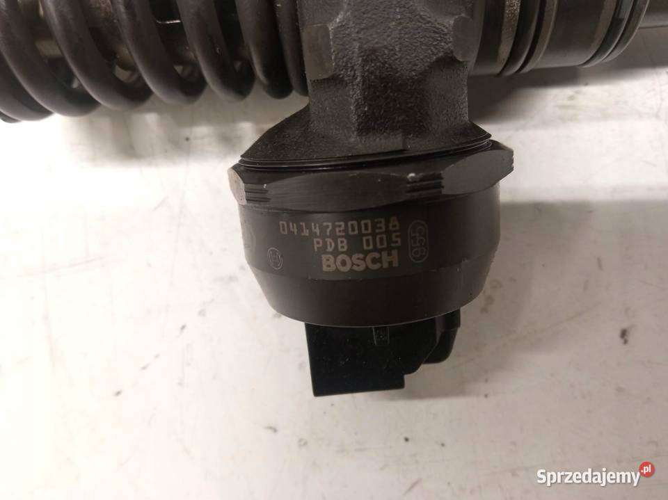 POMPOWTRYSKIWACZ 038130073AK 0414720038 19 TDI Części samochodowe sprzedam