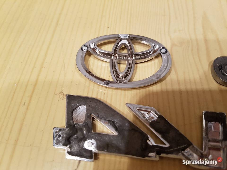 Emblemat Toyota Karoseria Gdańsk