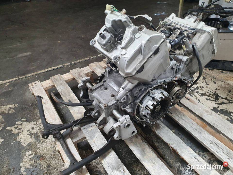 SILNIK MOTOCYKL HONDA VFR 800RR RC46E Lipno