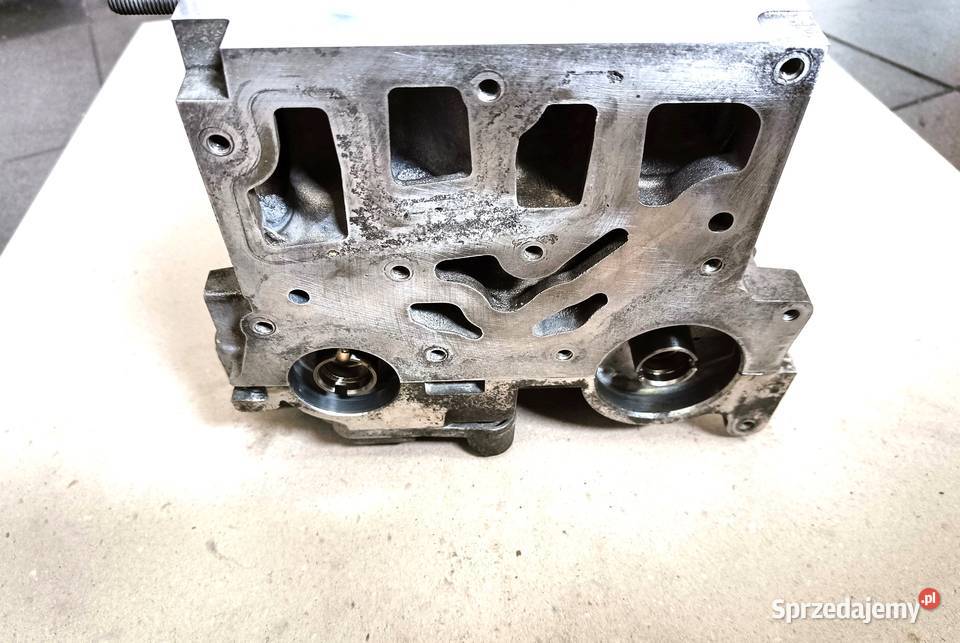 Głowica RENAULT 16 16V 8200042722 Dacia Clio Głowice cylindrów Brzostek
