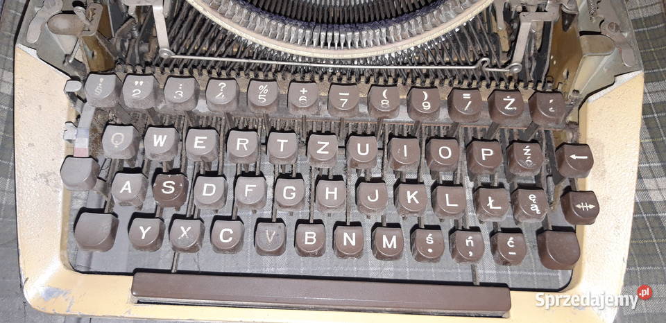 Maszyna do pisania Łucznik PRL Vintage Kostomłoty Drugie