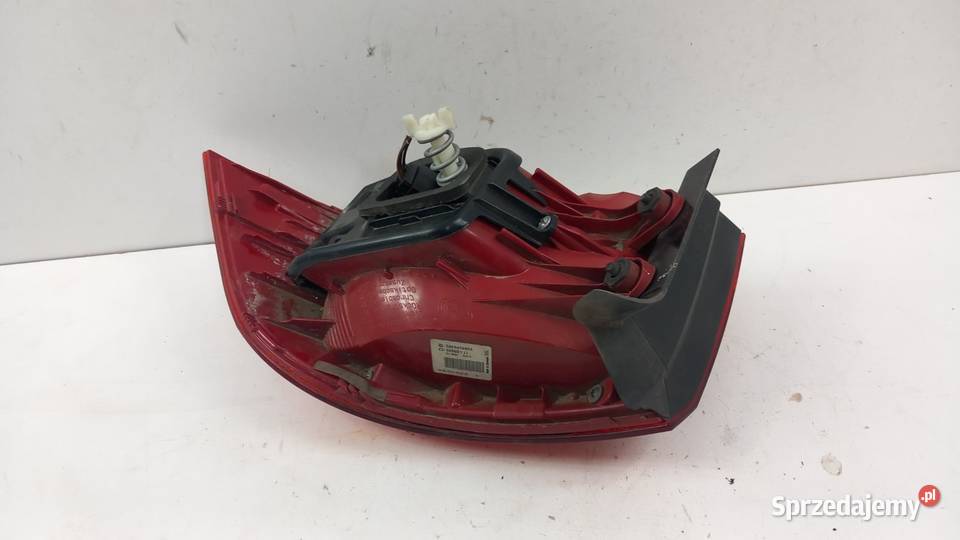 VW PASSAT B7 SEDAN LAMPA TYŁ LEWA osobowe wielkopolskie Zbierkowo