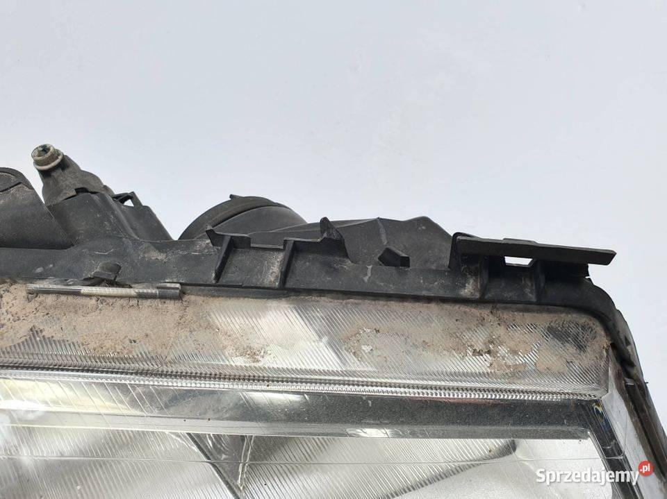 LAMPA PRAWA PRZÓD RENAULT MEGANE II 8200476431