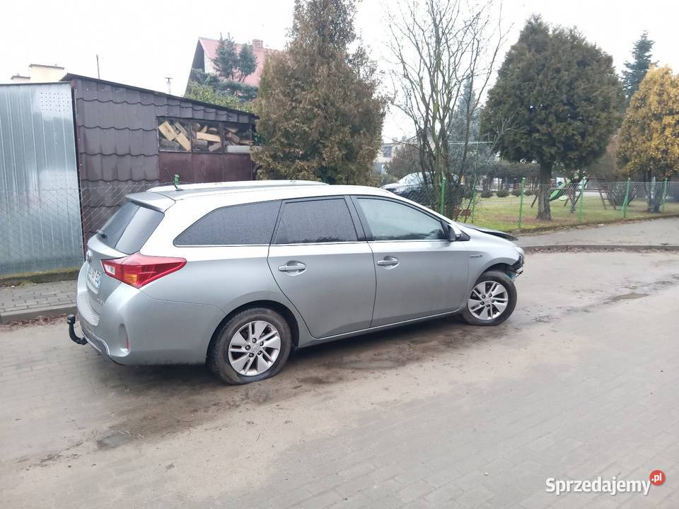 Toyota Auris hybrid kombi Auris Sępólno Krajeńskie