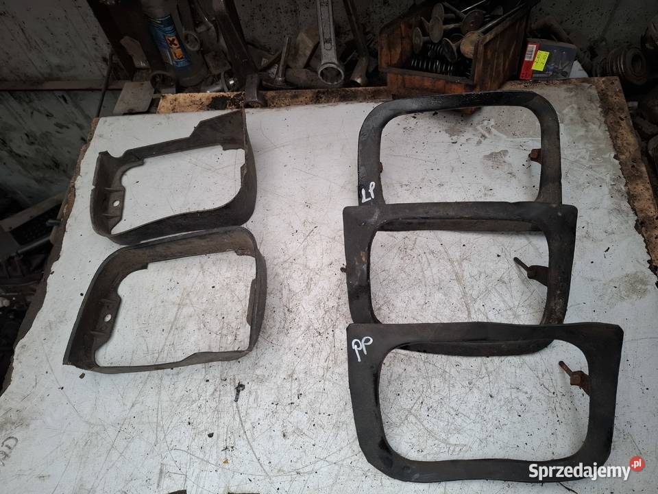 FIAT 126P Maluch ramka lampy przód Części samochodowe Kielce sprzedam