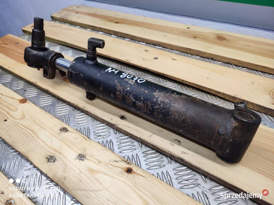 Siłownik skrętu Holland 8070 Wilkowo