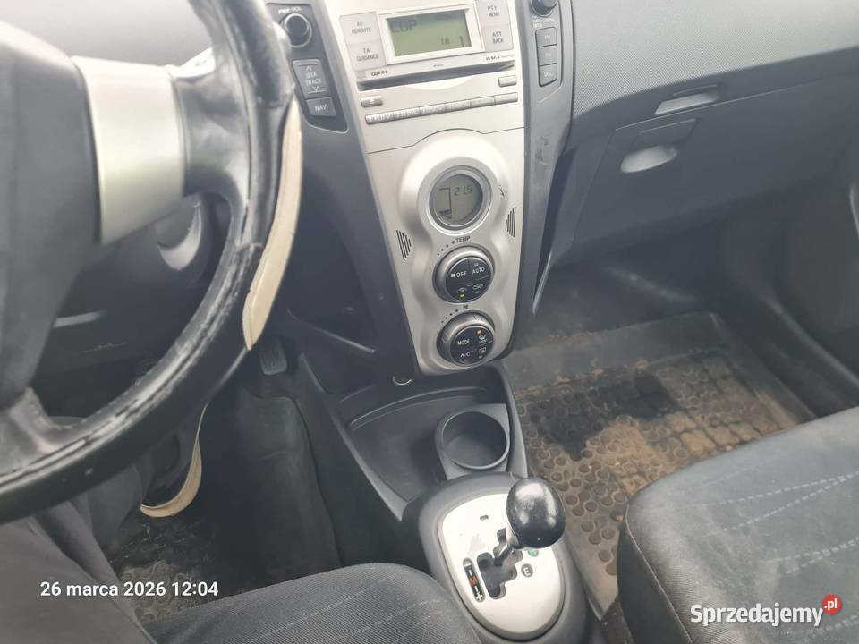TOYOTA yaris AUTOMAT 2006r Toyota