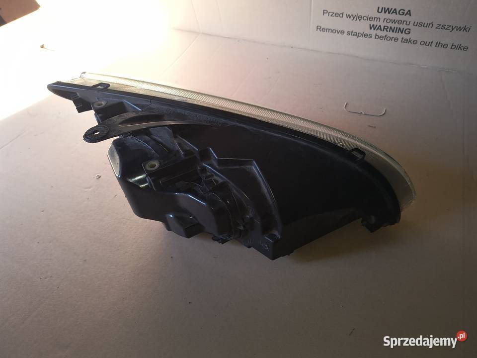 Ford Focus MK2 0408 Reflektor lewy kpl Oryginał Domasław