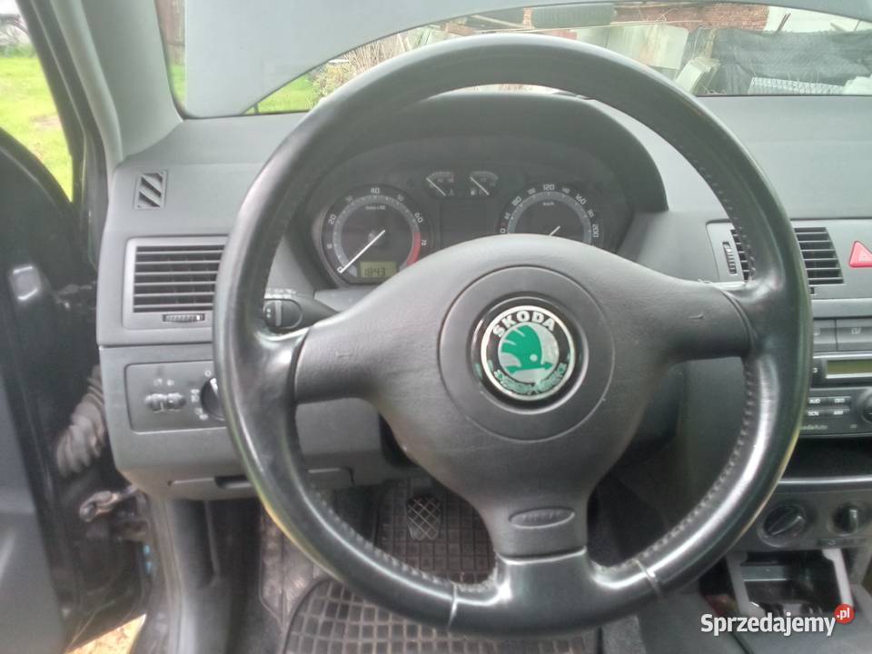 Skoda Fabia 14 101 tempomat klima grzane fotele komputer pokładowy