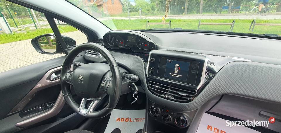 Peugeot 2008 16 HDI 2016 klimatyzacja tablet led