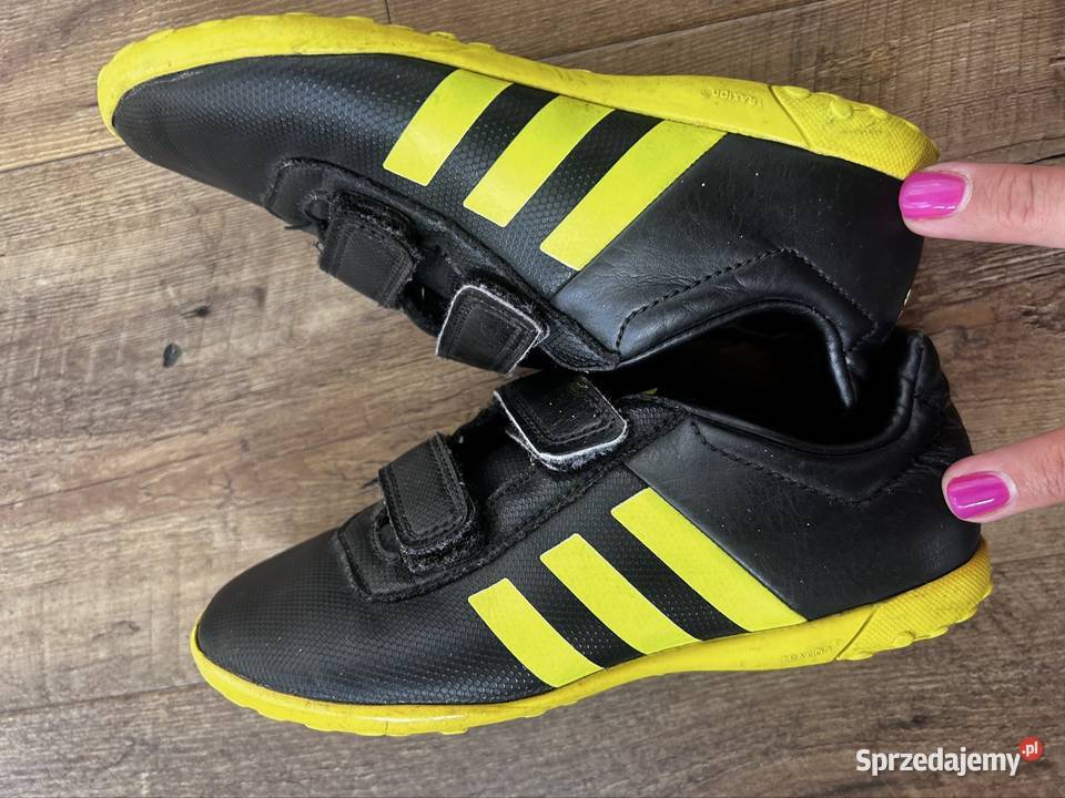 Turfy Adidas turfy buty piłkarskie 32 buty piłka Wyszków