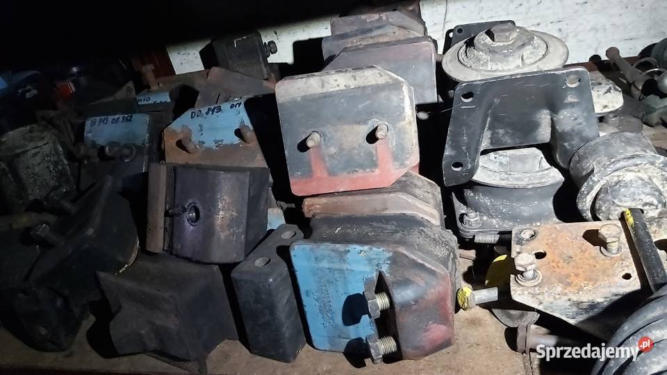 Mercedes 813 różne gumy Przeźmierowo sprzedam