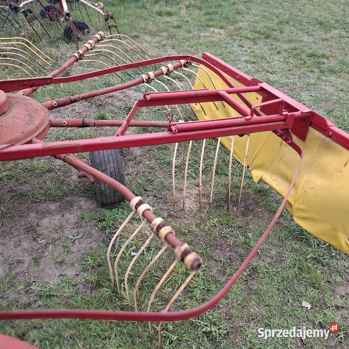 Zgrabiarka karuzelowa Radoszyce