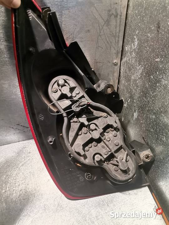 NISSAN PRIMERA P12 HB LAMPA PRAWY TYŁ prawe małopolskie Nowy Sącz