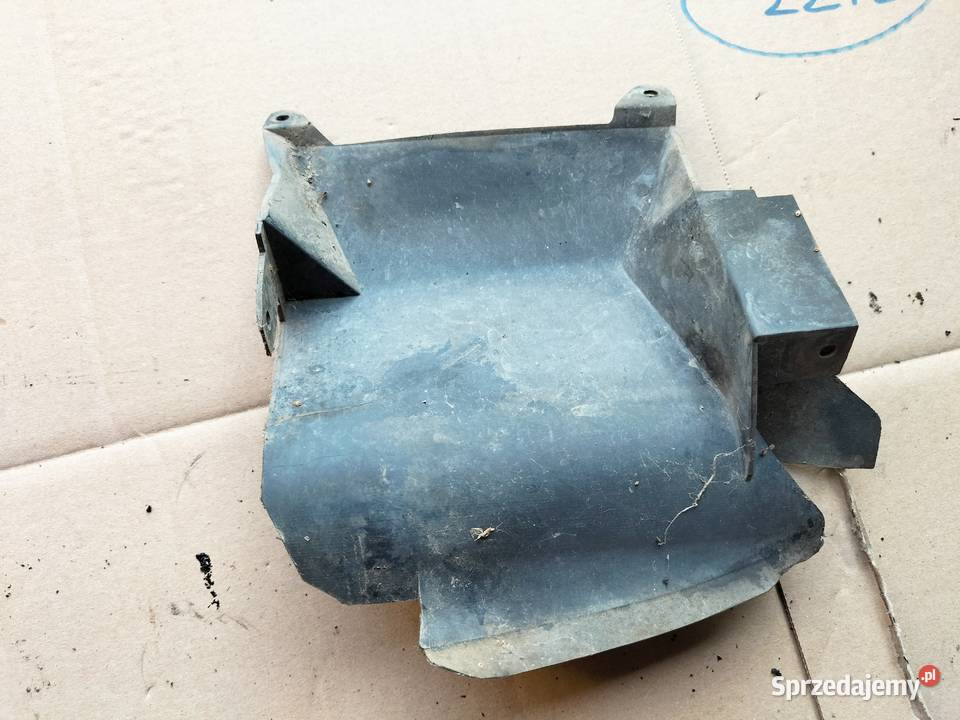 AUDI 80 B4 80B4 8A0805647 ŁAPACZ POWIETRZA osobowe Motoryzacja