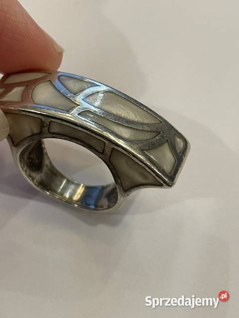 Pierścionek z masy perłowej i srebra 925 Kraków