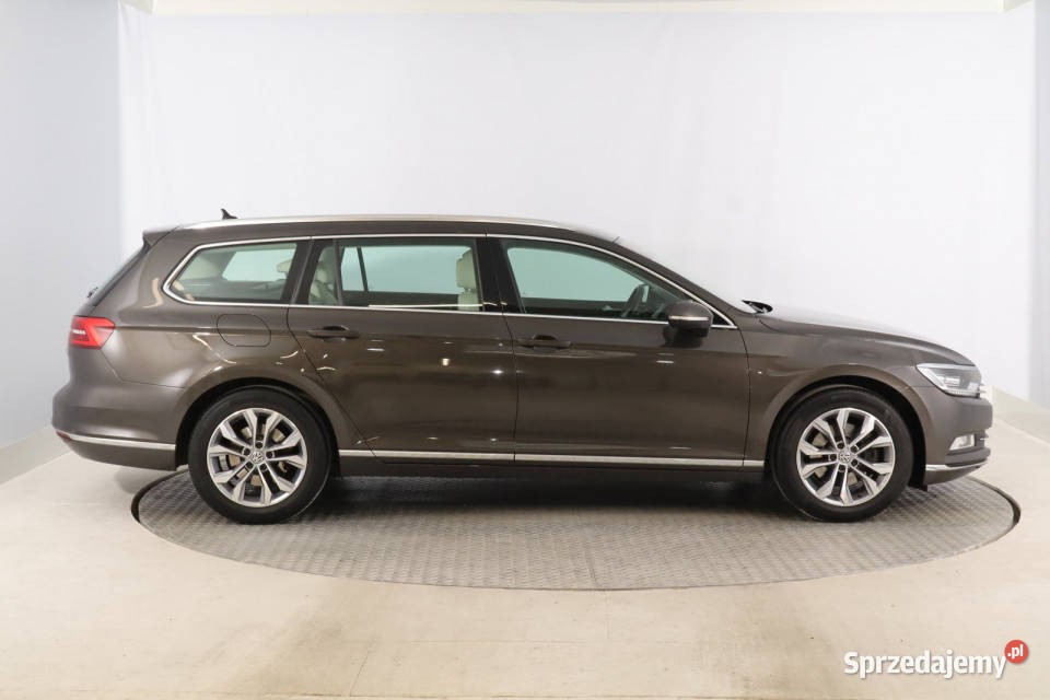 VW Passat 18 TSI brązowy Passat Zabrze