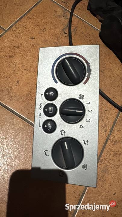 Panel sterowania nawiewu klimy Meriva0206r sprzedam