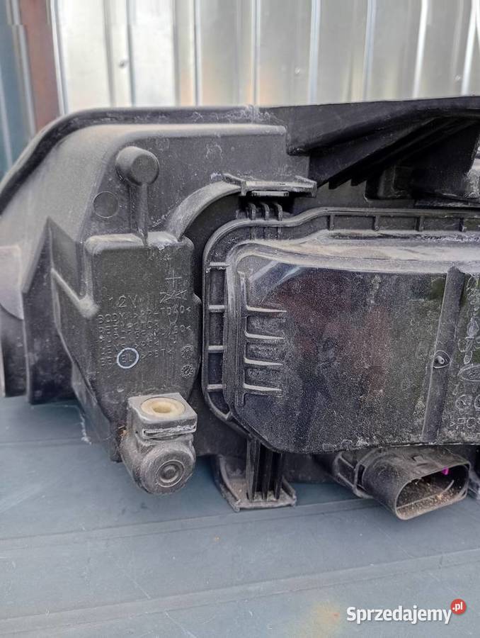 Reflektor prawy ford mondeo MK4 2007 Jarosławiec