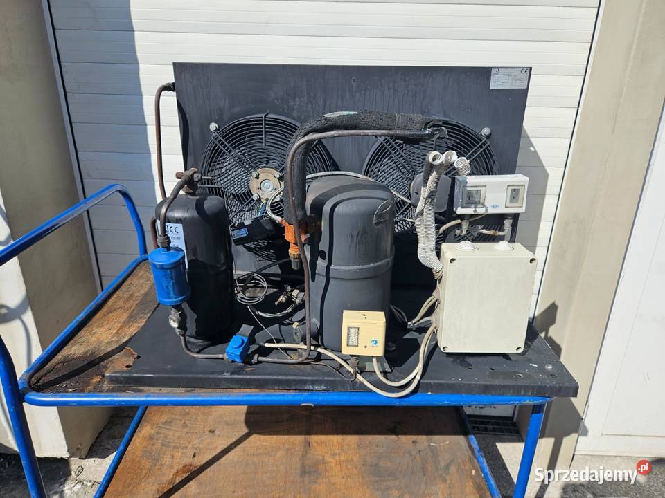 Zestaw chłodnia 250 m AGREGAT Bristol APTXN7