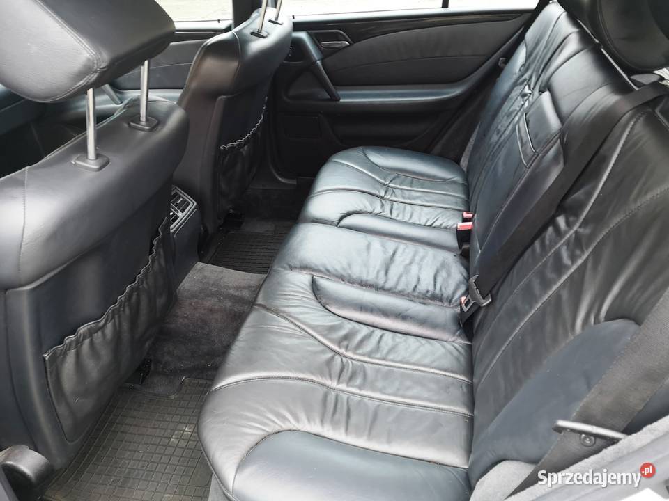 MercedesBenz W210 E55 AMG srebrny