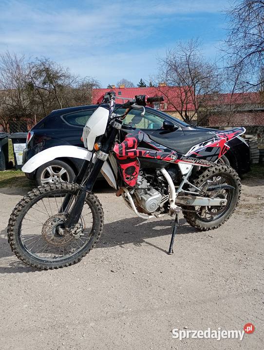 Husqvarna te 125 zarejestrowana 2010r mały nieuszkodzony Husqvarna Polanów sprzedam