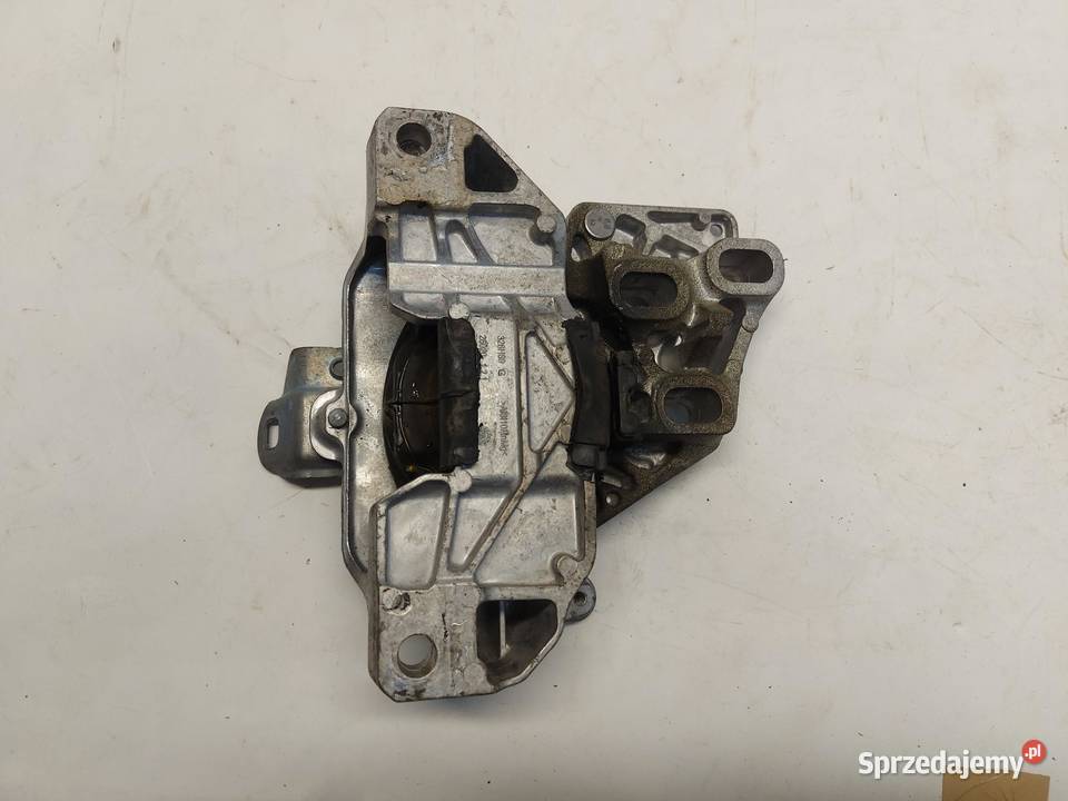 Mercedes EQA 250 W243 PODUSZKA SILNIKA