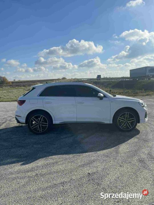 Audi Q3 45 TFSI Quattro S tronic Mokre