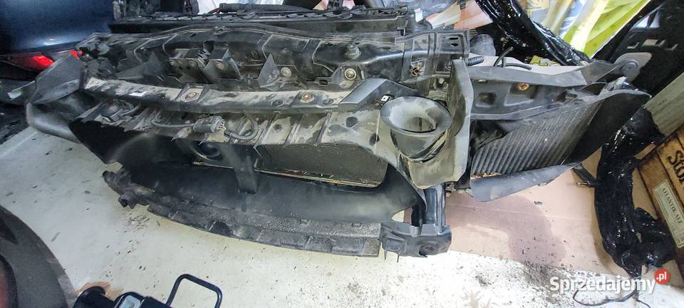 pas przedni z chłodnicami Kompletny Porsche