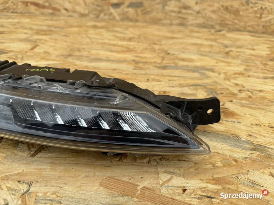 Lampa led drl prawa rh c4 Picasso spacetourer Międzychód