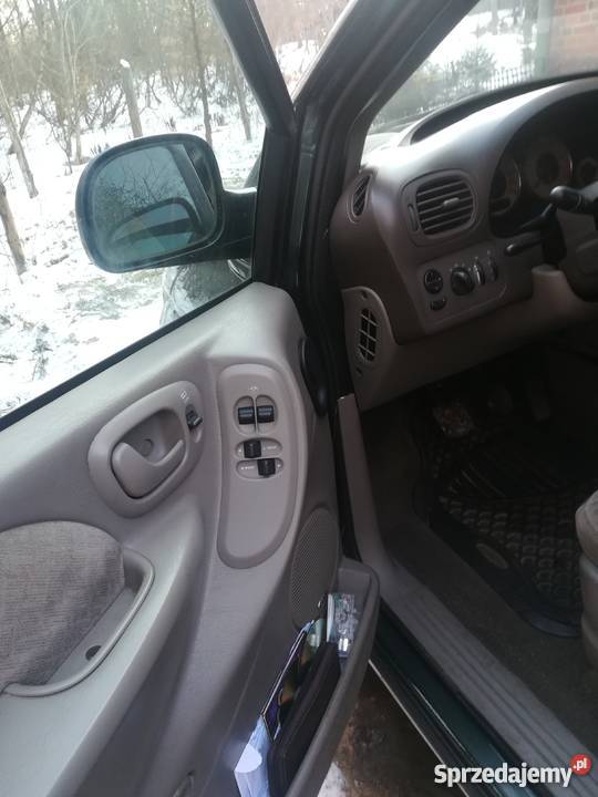 Sprzedam Chrysler Voyager zamienię