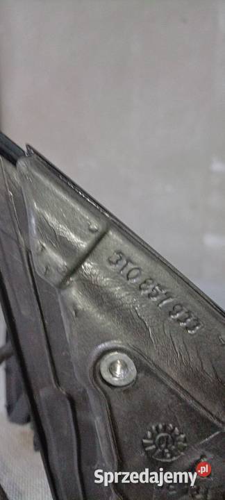 NOWE ORYGINALNE LUSTERKO LEWE SKODA SUBERB