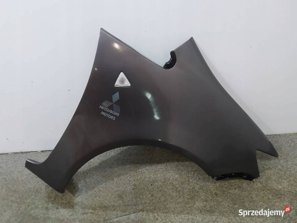 BŁOTNIK PRAWY PRZÓD Z30 VI LIFT Mitsubishi Colt sprzedam