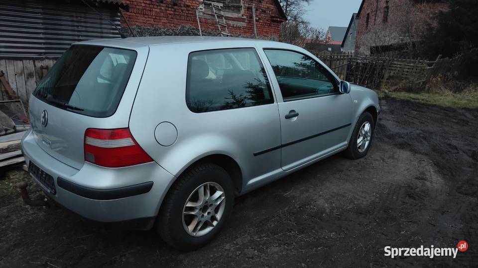 VW Golf IV 14 16V ładny stan Golf Wałbrzych