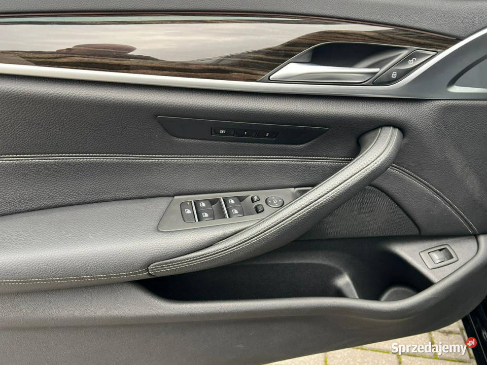 BMW 520 Sport Line Komfot Zadbana G30G31 lakier metallic Baranowo