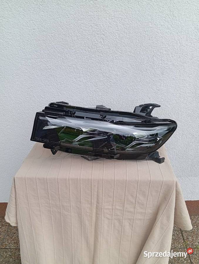 Lampy przód VOYAH FREE wielkopolskie Kamionki sprzedam