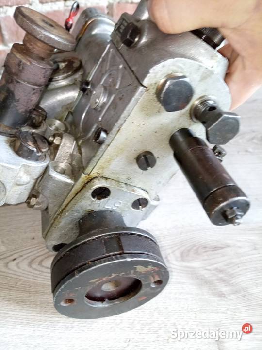Ursus C330 pompa wtryskowa Stalowa Wola sprzedam