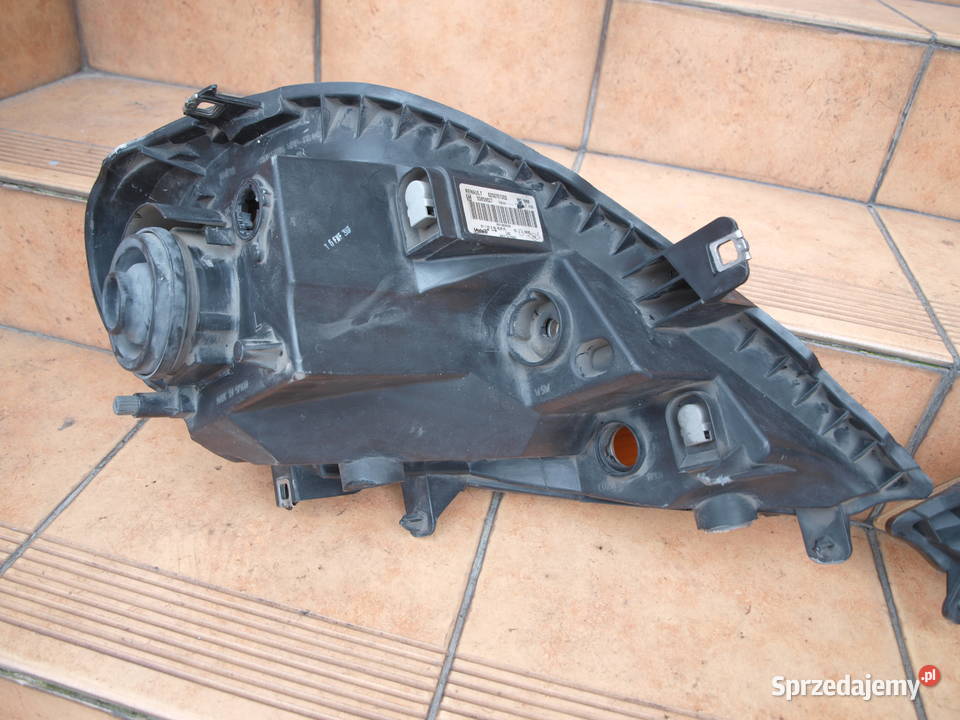 Opel Vivaro lampy przód 2007 2014r europa Kalisz sprzedam