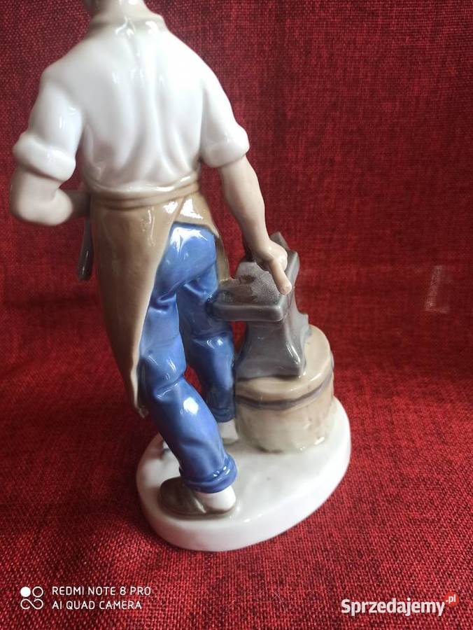 Figurka kowala Sygnatura Gapa Datowanie 193239 r Porcelana i szkło Porcelana i szkło Gdańsk