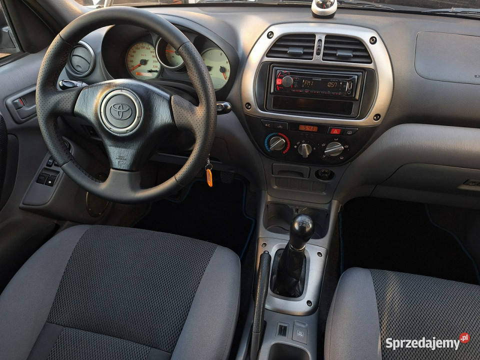 Toyota RAV4 4X4 benzyna 20VVTi z Niemiec stan II Olsztyn
