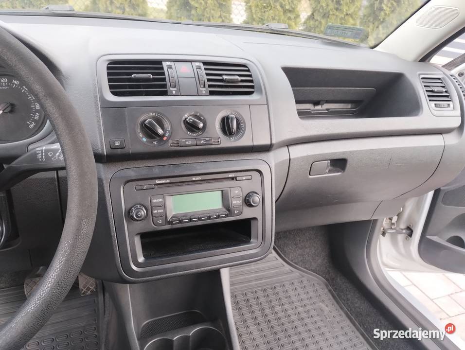 Skoda Fabia COMBI 16 TDI DPF 2010 Srebrna Leoncin