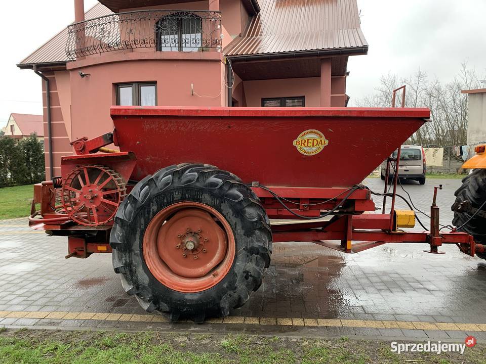 Rozsiewacz siewnik do nawozu wapna Bredal B4 świętokrzyskie Imielno sprzedam