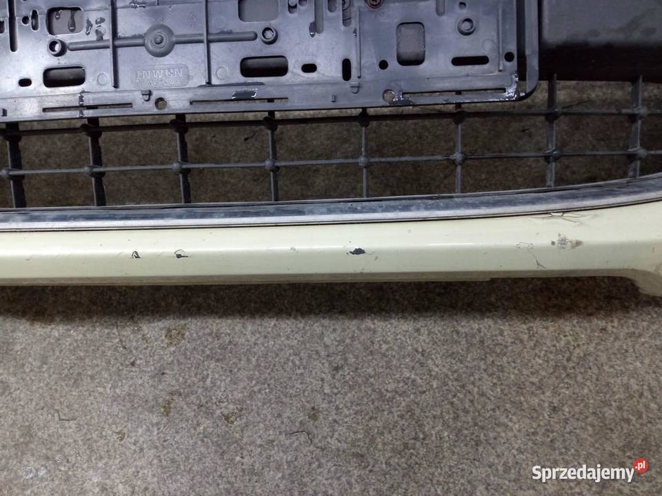 ZDERZAK PRZÓD 49 PRZED LIFT HALOGENY Ford Fiesta