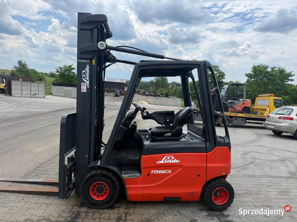 wózek widłowy elektryczny LINDE E2501 Triplex Działoszyn