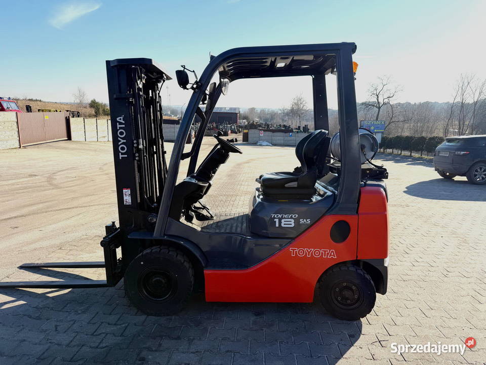 wózek widłowy TOYOTA 8FGF18 LPG 1800 Triplex Działoszyn sprzedam