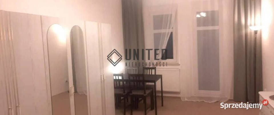 Dwupokojowe mieszkanie z balkonem w Śródmieściu balkon Wrocław