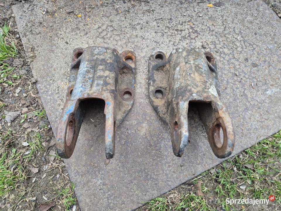 Wspornik cięgła dolnego podnośnika Ursus C330 małopolskie sprzedam